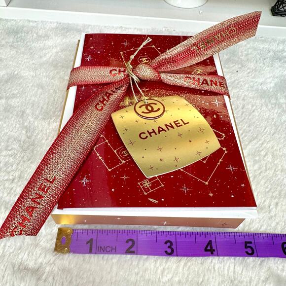 Chanel box gift set and card - Picture 6 of 7